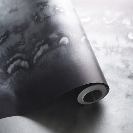 Csíkos, színátmenetes, fémes, gyöngyházfényű 