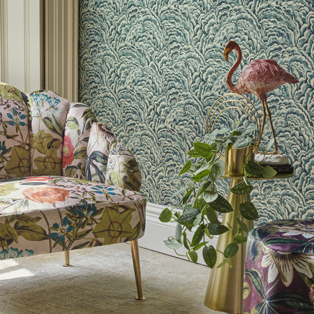 Csúcsokban hullámzó design,fémessége fokozza 